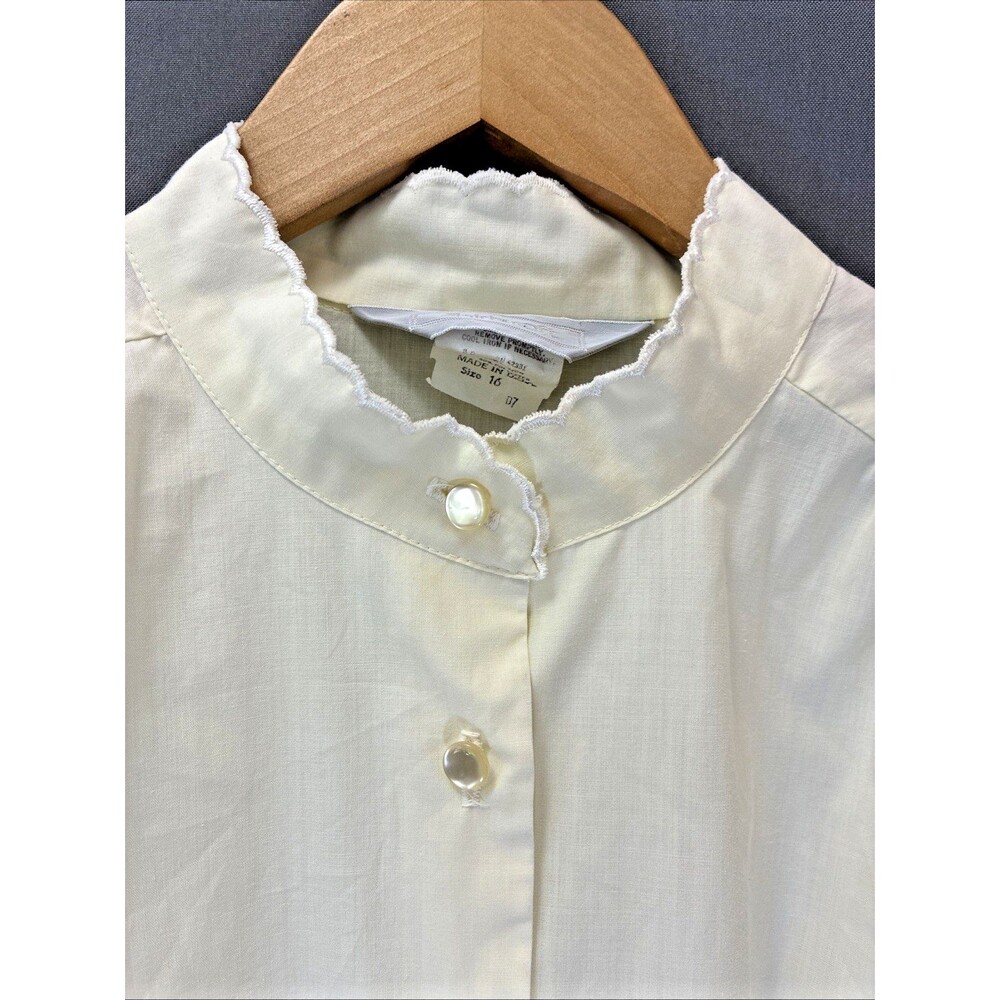 Vtg 80s Shirtcraft Button Up Blouse Size 16 Pale Yellow Scalloped Cottage Granny